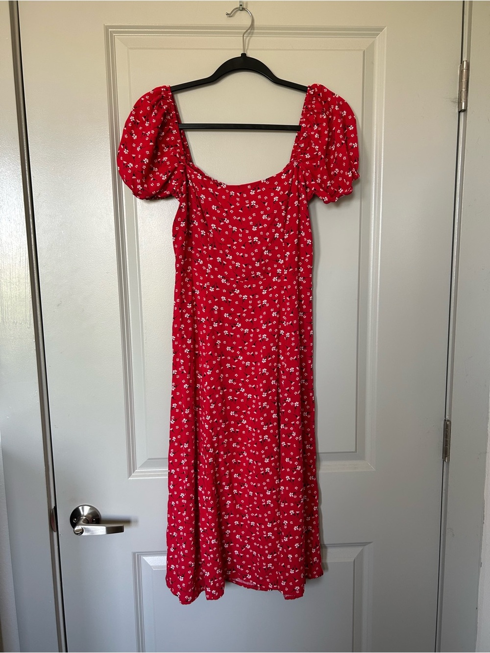 Francesca's Collections Red Floral Midi Dress